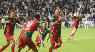Karşıyaka ve Uşakspor Zirve Mücadelesinde Karşı Karşıya