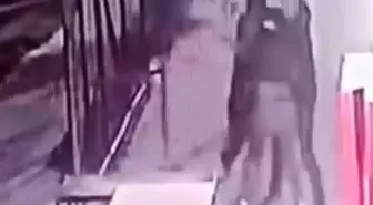 Adana'da Lise Öğrencilerine Bıçaklı Saldırı