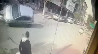 Karaman'da Otomobil Kazasında 1 Yaralı, 4 Araç Hasar Gördü