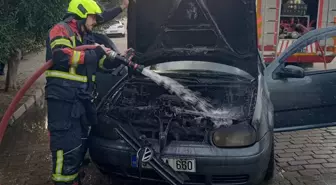 Aydın'da Seyir Halindeki Otomobil Alev Aldı