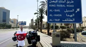 Sigarayı Bıraktı, Motosiklettiyle Umreye Gitti