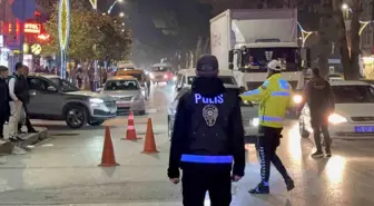 Tatvan'da Şok Aranan Şahıslar Uygulaması: 953 Kişi Kontrol Edildi