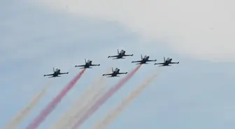 Türk Yıldızları'nın Çorlu Gösterisi Nefes Kestirdi