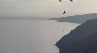 Uçmakdere: Yamaç Paraşütü Tutkunlarının Gözdesi