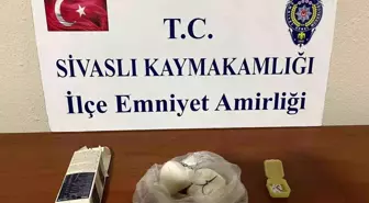 Uşak'ta Uyuşturucu Operasyonu: 4 Tutuklama