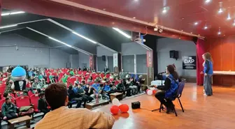 Yeşilay Gönüllüleri, Öğrencilere Bağımlılıkla Mücadele Eğitimi Verdi