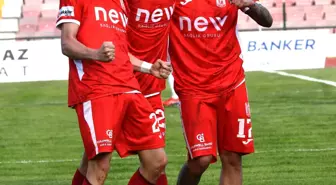 Balıkesirspor, Nazillispor'u 3-0 Geçerek Yenilmezlik Serisini Sürdürdü