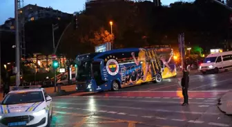 Fenerbahçe, Beşiktaş Maçı İçin Tüpraş Stadyumu'na Geldi
