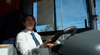 Sevda Gündüz, Çocukluk Hayalini Gerçekleştirerek Halk Otobüsü Kullanıyor