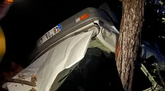 Muğla'da Uçuruma Yuvarlanan Otomobilde 2 Yaralı