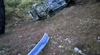 Muğla'da Tek Taraflı Trafik Kazası: Sıkışan Sürücü Köylüler Tarafından Kurtarıldı