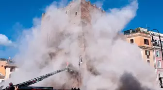 800 yıldır ayaktaydı! Restorasyona alınan tarihi kule çöktü