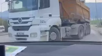 Bursa'da Ters Şeritten Yola Çıkan Kamyon Trafiği Tehlikeye Attı