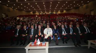 ÇOMÜ 2025-2026 Akademik Yıl Açılış Töreni Düzenlendi