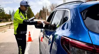 Isparta'da Emniyet Denetimleri: 24 Bin Şahıs Sorgulandı, 26 Aranan Kişi Yakalandı