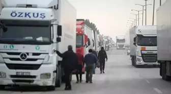 Kapıkule Sınır Kapısı'nda 7 Kilometrelik Tır Kuyruğu