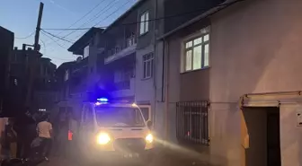 Darıca'da Çatlak Kolonlar Nedeniyle 3 Katlı Bina Tahliye Edildi