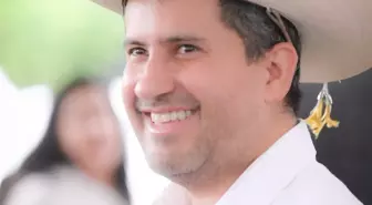 Meksika'da Uruapan Belediye Başkanı Silahlı Saldırıda Hayatını Kaybetti