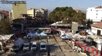 Sındırgı'da 4.9 büyüklüğündeki deprem anı kameralara