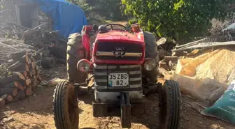 Ödemiş'te Traktör Kazası: 63 Yaşındaki Çiftçi Hayatını Kaybetti