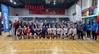 Düzce'de Mahalli Lig Genç Kızlar Voleybol Müsabakaları Sona Erdi