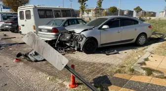 Aksaray'da Trafik Kazası: 2 Yaralı