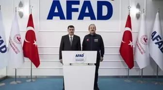 Ankara'daki okullarda Gazze için düzenlenen kermesten elde edilen gelir AFAD'a bağışlandı