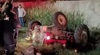 Bafra'da Traktör Devrildi, Sürücü Hastaneye Kaldırıldı
