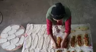 Çampınar Köyü'nde Geleneksel Pide Kültürü Yaşatılıyor