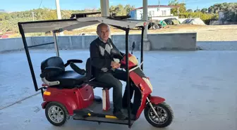 Emekli İşçi, Güneş Enerjisiyle Çalışan Akülü Bisiklet Geliştirdi