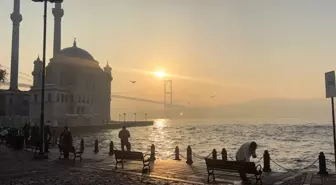 İstanbul Boğazı'nda Sabah Sis Manzaraları
