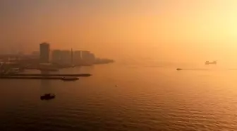 İstanbul'da Yoğun Sis Şehirde Masalsı Manzaralar Yarattı