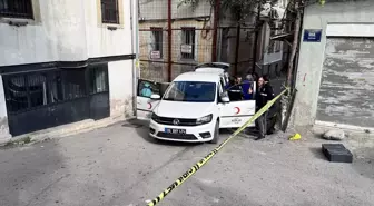 İzmir'de Yol Verme Tartışması Silahlı Kavgaya Dönüştü