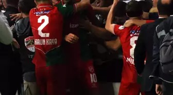 Karşıyaka'nın Yıldızı Erhan Öztürk, Teknik Direktör Basatemür'ün Amatör Günlerinden Profesyonelliğe