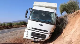 Kilis'te Zincirleme Trafik Kazası: Maddi Hasar Oluştu