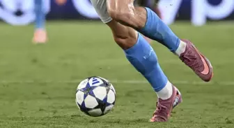 Napoli Eintracht Frankfurt CANLI nereden izlenir? Napoli Eintracht Frankfurt maçı hangi kanalda, nasıl izlenir?