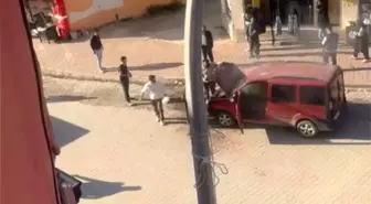 Osmaniye'de araç yandı, esnaf facianın önüne geçti