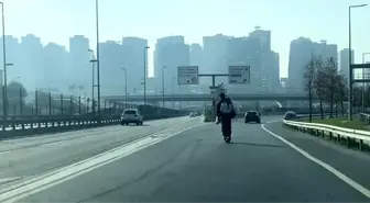 Otoyolda Scooter ile Tehlikeli Yolculuk