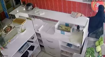 Şanlıurfa'da Hırsızlık Anı Güvenlik Kamerasında Kaydedildi