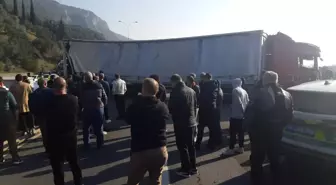 Kocaeli'de TIR Kazası: Otoyol 2 Saat Kapalı Kaldı