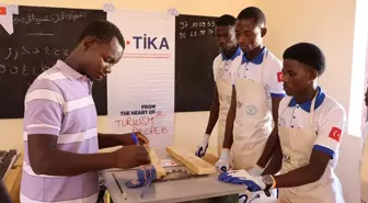 Nijer'de Yetim ve Yoksul Gençler İçin Marangozluk Atölyesi Kuruldu