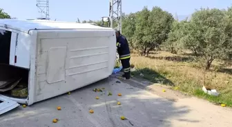 Hatay'da Minibüs ve Otomobil Çarpıştı: 2 Yaralı