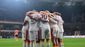 Galatasaray Ajax maçı hangi kanalda, şifresiz mi? Galatasaray Ajax CANLI (ŞİFRESİZ) İZLE! Galatasaray Ajax maçı ne zaman, saat kaçta?