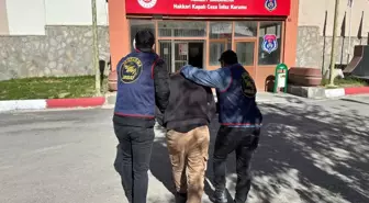 Hakkari'de 31 Yıl Hapis Cezası ile Aranan Firari Yakalandı