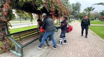 Samsun'da Parkta Alkol Alan Bir Şahıs Hastaneye Kaldırıldı