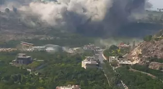 İsrail Ordusundan Lübnan'ın Sur Kentine Hava Saldırısı