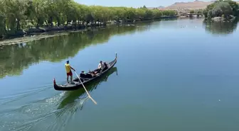 Kapadokya'da Gondol Turlarına Yoğun İlgi