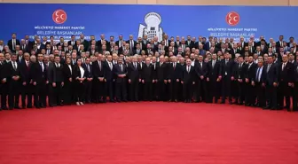 Bahçeli, MHP'li Belediyelerle İstişare Toplantısı Sonrası Akşam Yemeği Yedi