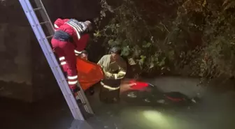 Bartın'da Motosiklet Dere Yatağına Düştü, Sürücü Kurtarıldı