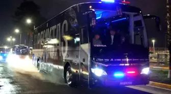 Beşiktaş Antalya'ya Ulaştı, Eksik Kadro Dikkat Çekti